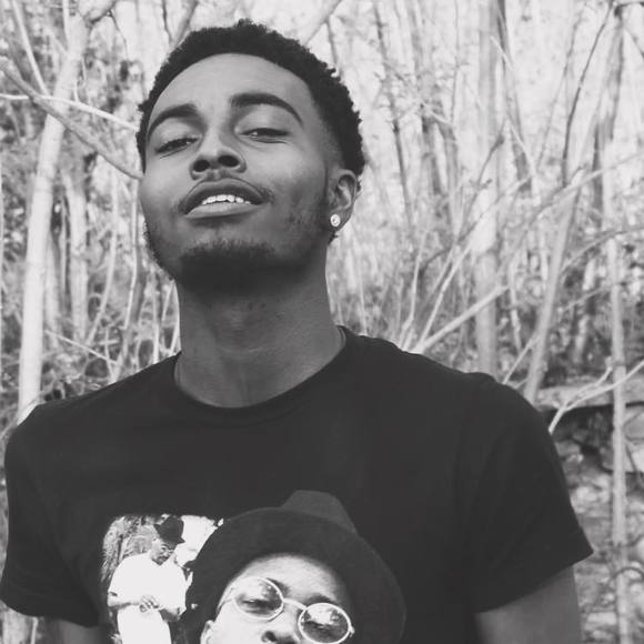 Meet your Posher, Demaurae - Picture 1 of 1